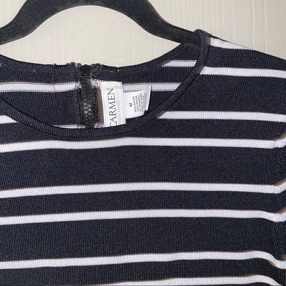 Carmen Marc Valvo Black & White Striped Short Sleeve Knit Top Zipper Back Med - Picture 4 of 7